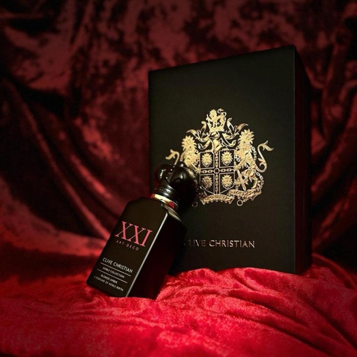 كلايف كريستيان بلوند أمبر